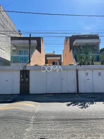 Casa independente com piscina