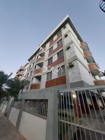Apartamento amplo perto da Praia do Forte