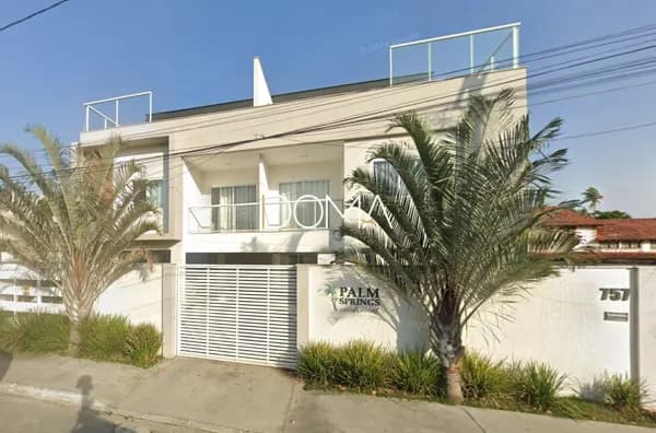 Apartamento em Cabo Frio - Palmeiras