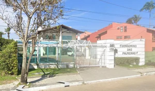Casa de Condomínio em Cabo Frio - Palmeiras