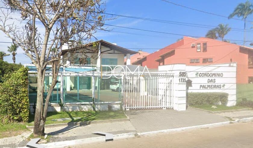 Casa de Condomínio em Cabo Frio - Palmeiras