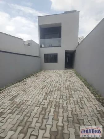 Sobrado novo