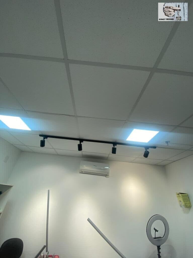 Sala Tipo 40m² com varanda 1 vaga