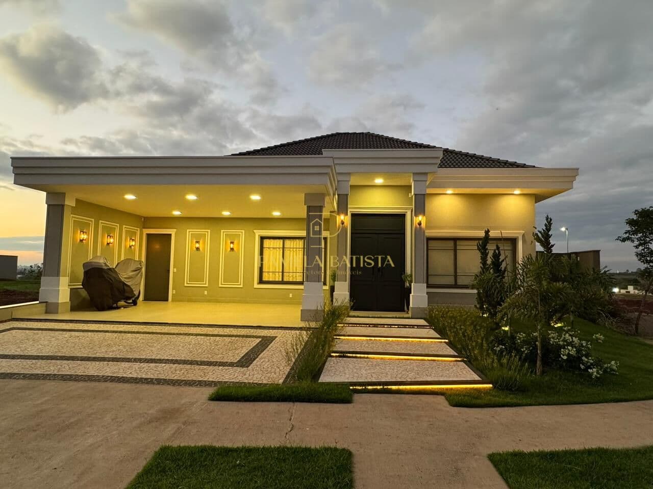 Uma casa impecável em condomínio fechado na cidade de Nova Odessa 💎✨