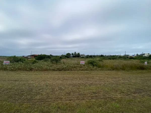 Terreno em Praia das Flores, Ilha Comprida/SP