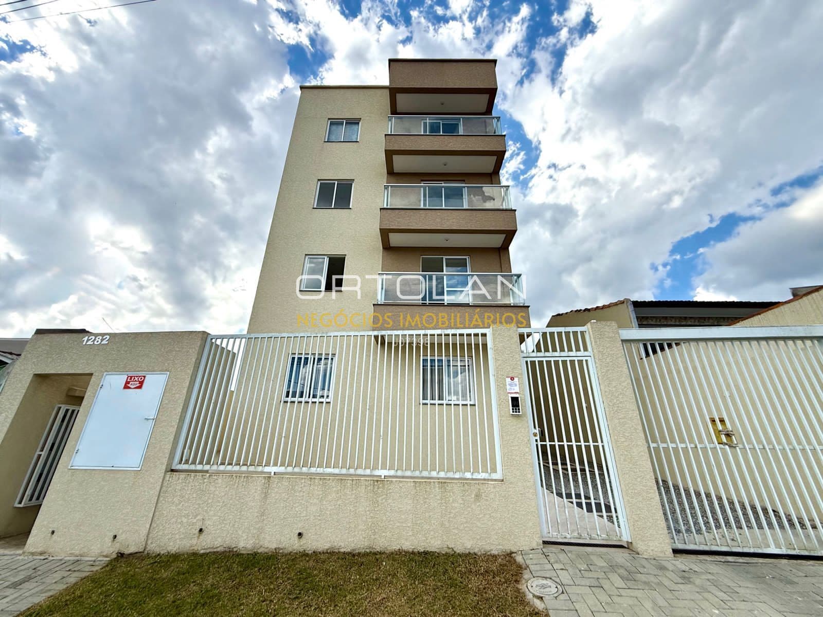 Apartamento NOVO 75m² - 03 Dormitórios - Braga - São José dos Pinhais- PR