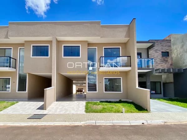 Sobrado em Condomínio 135 m² - 03 Dormitórios - Costeira - São José dos Pinhais - PR