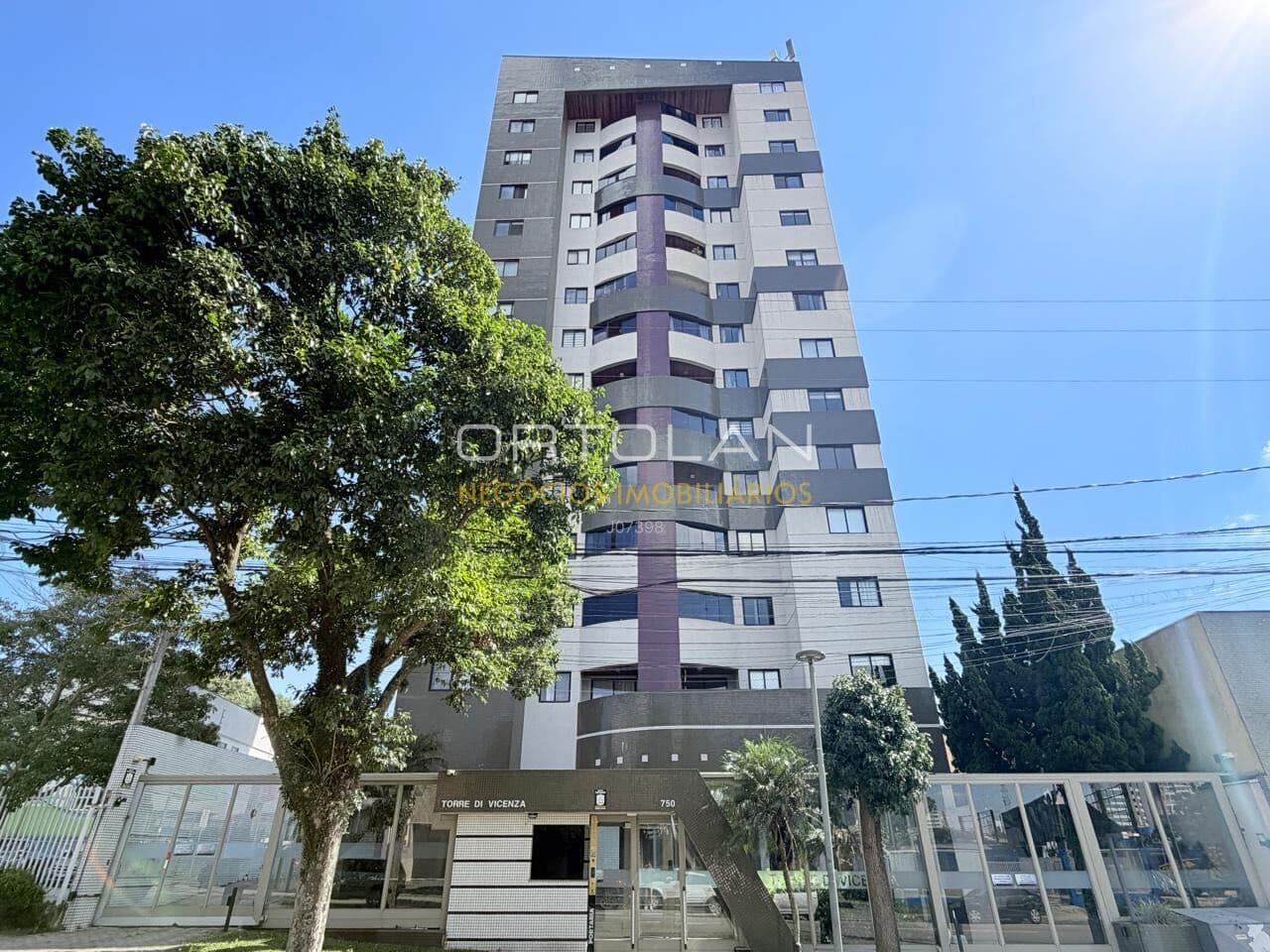 Apartamento 115,70m² - 03 Dormitórios - Centro - São José dos Pinhais -PR