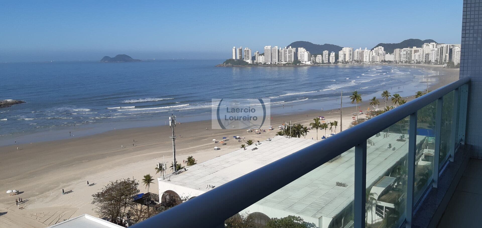Apartamento frente ao mar em Pitangueiras