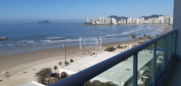 Apartamento frente ao mar em Pitangueiras