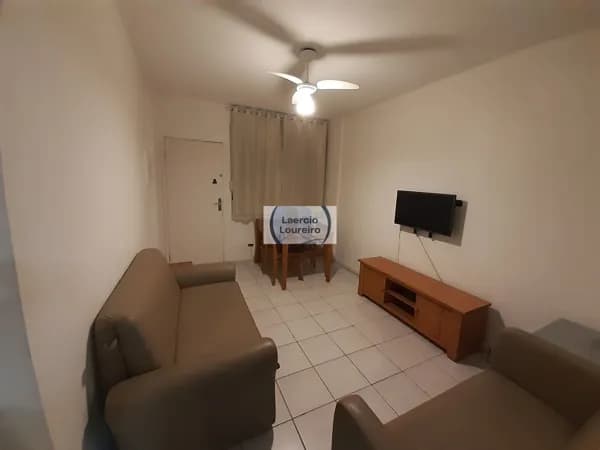 Apartamento mobiliado em Santos na quadra da praia