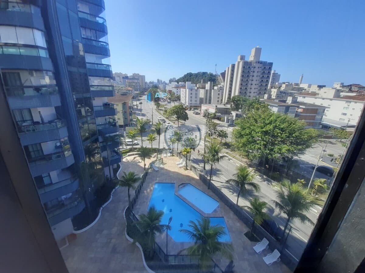 Elevador Panorâmico e vista mar