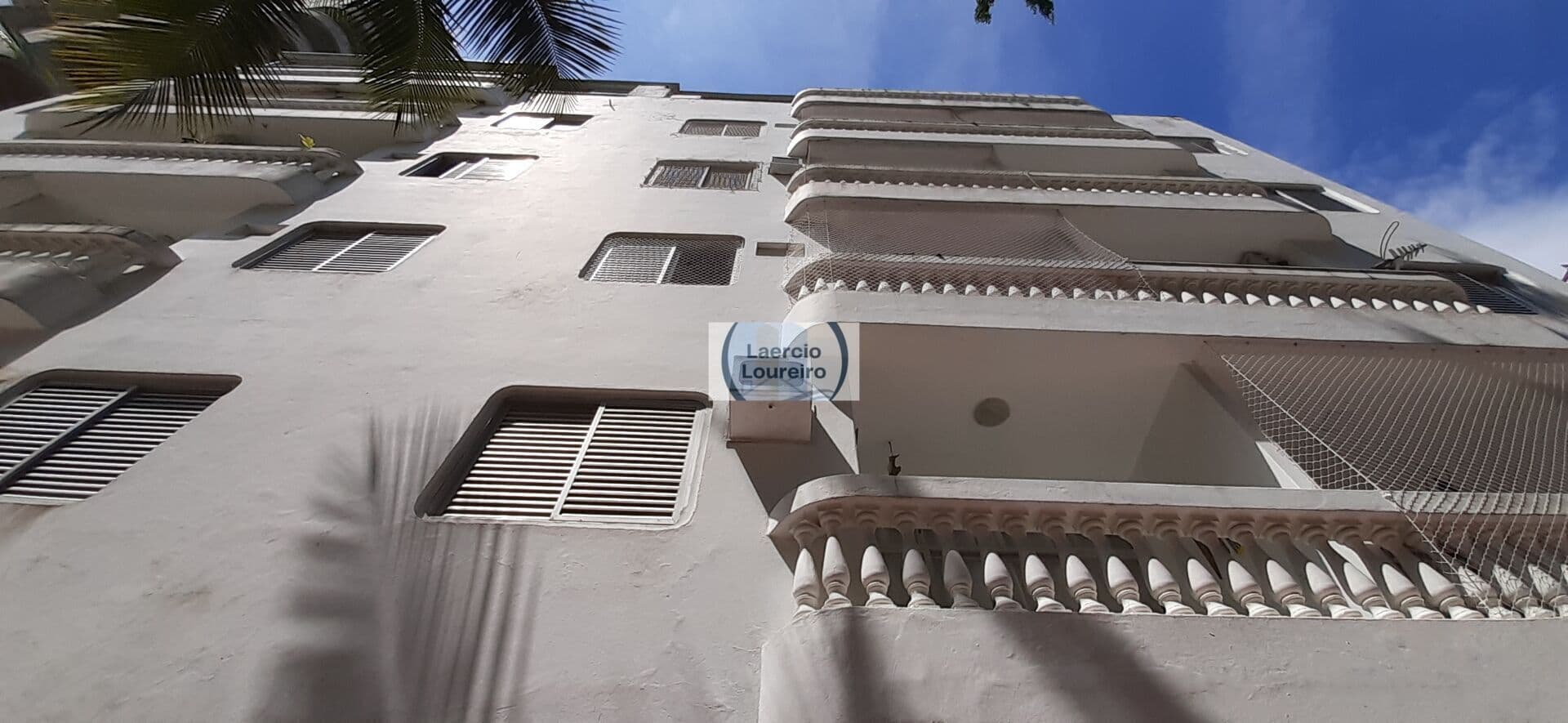 Apartamento mobiliado na Praia da Enseada
