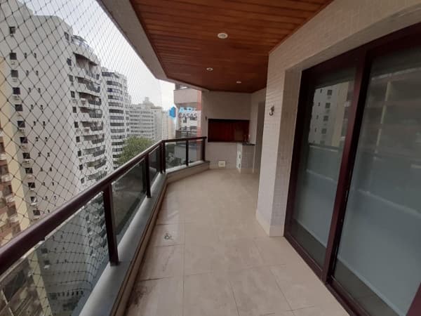 Apartamento com Varanda Gourmet