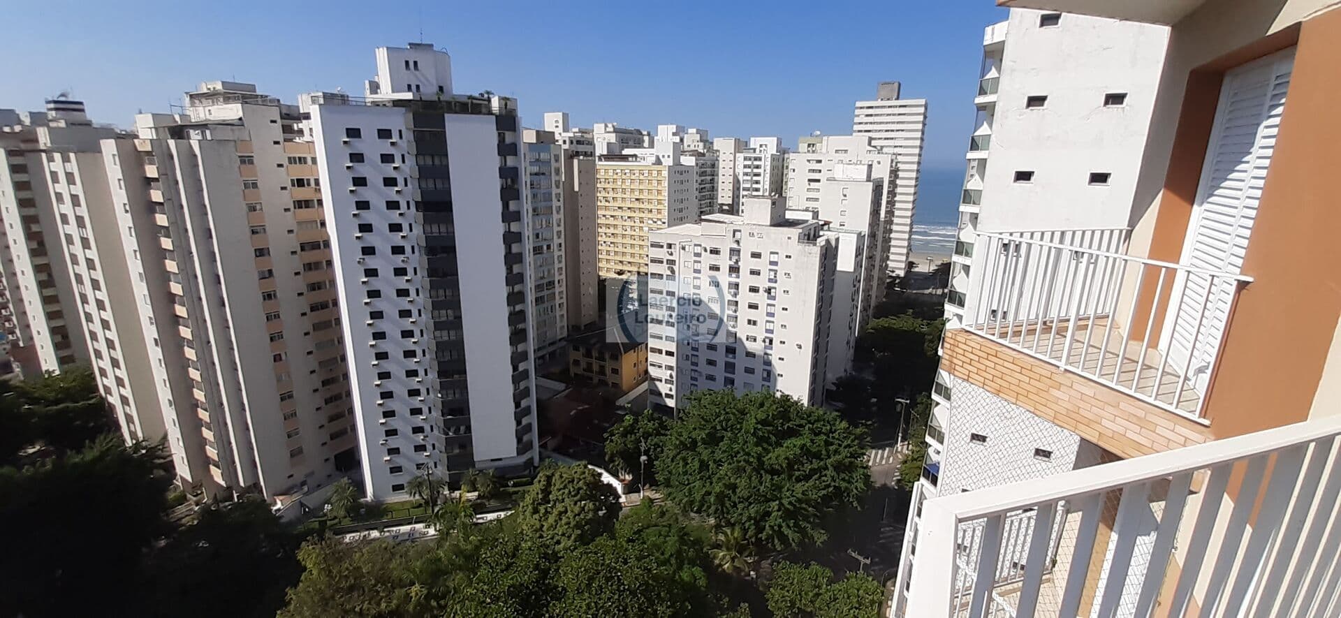 Apartamento 3 suítes e 2 vagas de garagem