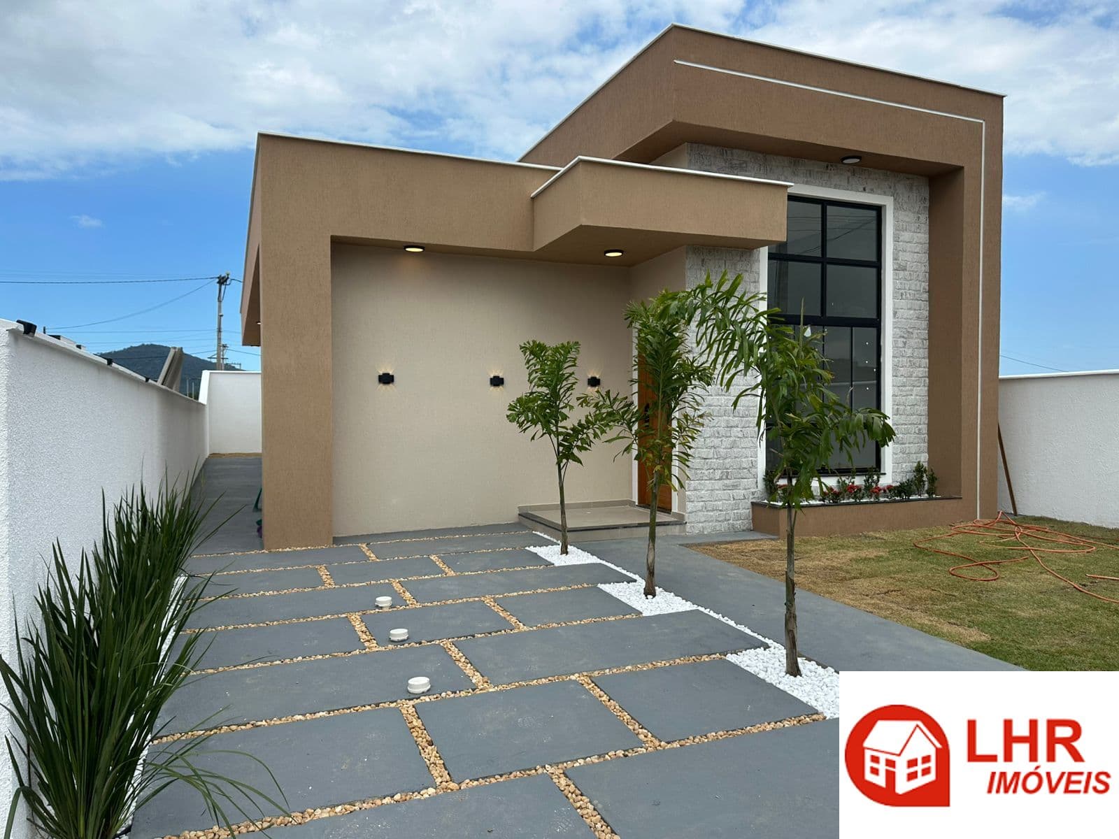 Casa 3 quartos suíte no Condomínio Dom Village em Maricá