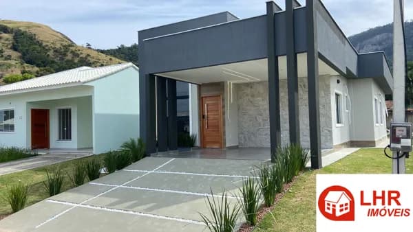 Casa a venda em condomínio São Jose de Imbassaí Maricá