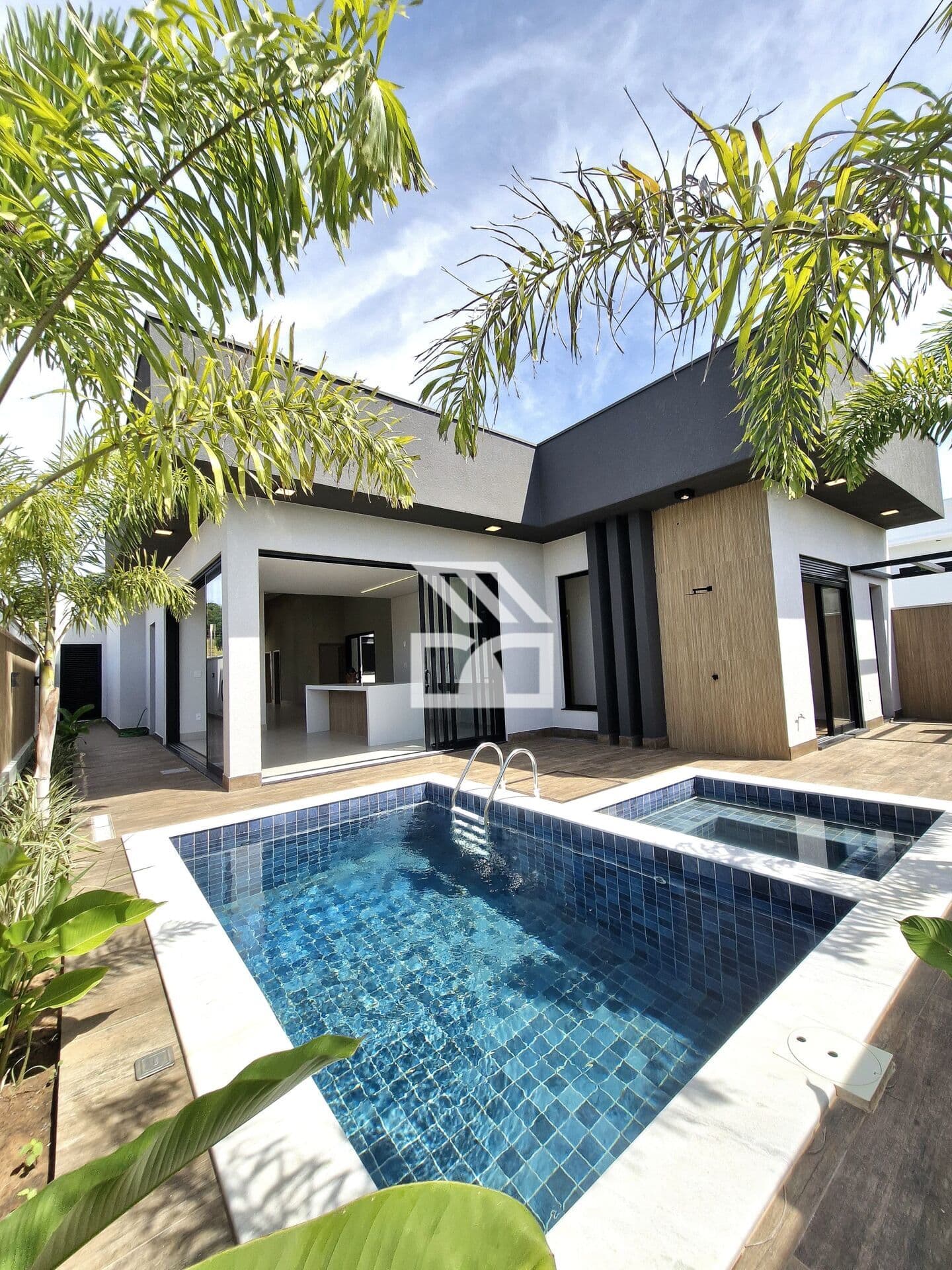 Casa em Condomínio - Jardim Villa Sapezal