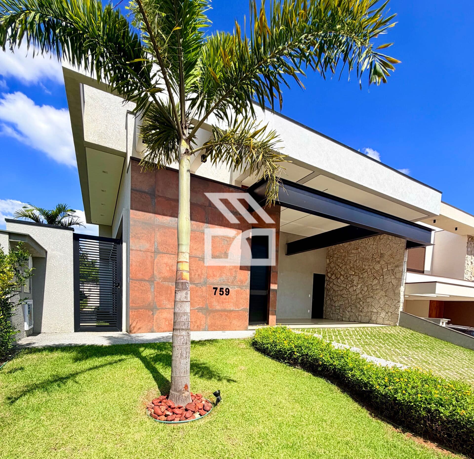 Casa em Condomínio - Jardim Villa Sapezal