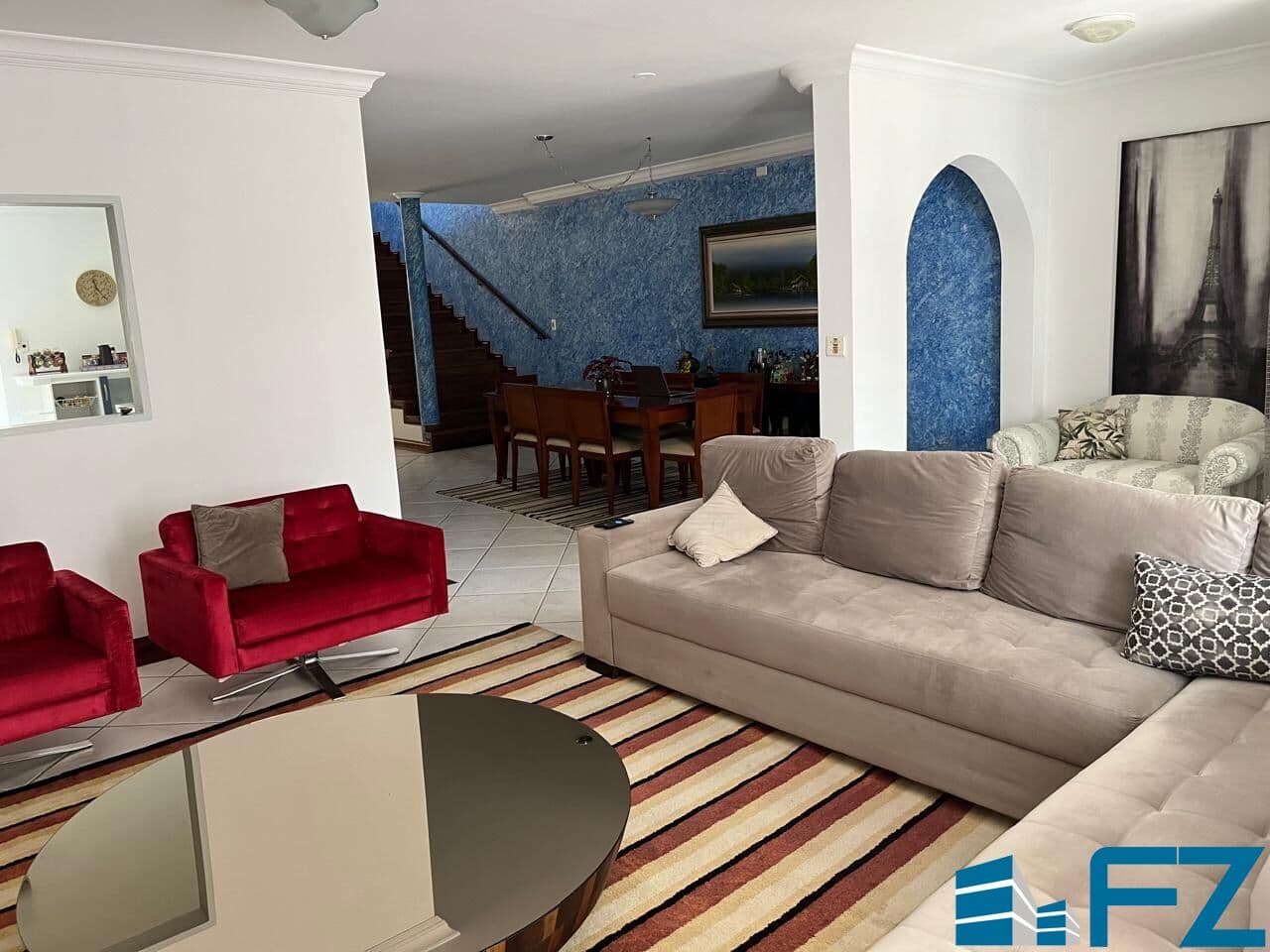 Sobrado para venda possui 380m² no bairro Vila Alice - Santo André - SP