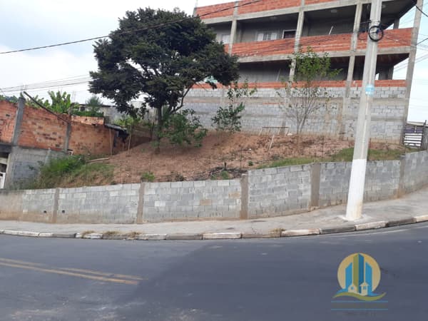 Terreno a venda no bairro Cidade São Pedro