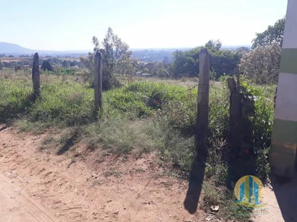 TERRENO À VENDA