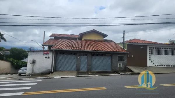 Casa Padrão á Venda !!