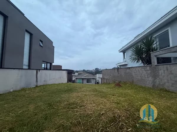 Terreno à venda no condomínio New Ville, Santana de Parnaíba/SP