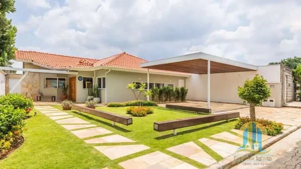 CASA TÉRREA CONTEMPORÂNEA À VENDA – GRANJA VIANA