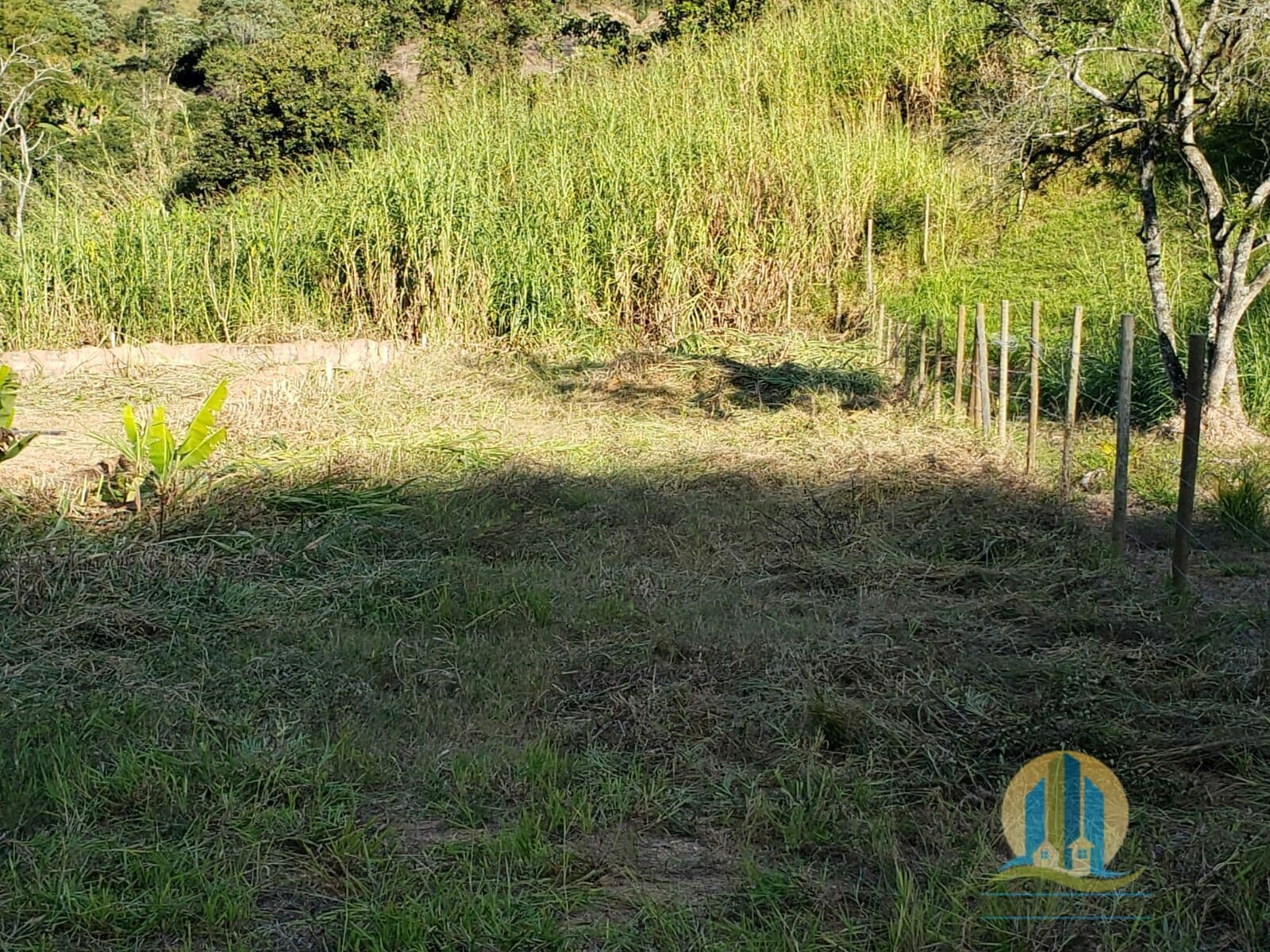 Terreno à venda no Suru!