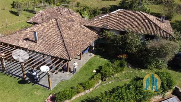Sítio à Venda – Sítio Nádia
