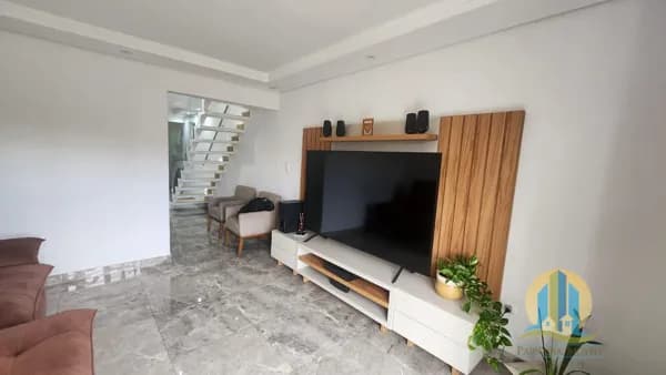 Casa á Venda !!