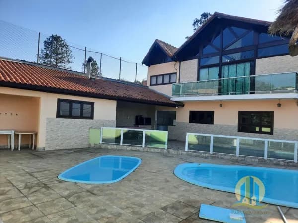Chácara á Venda em Santana de Parnaíba / SP