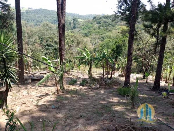 Terreno á venda em Santana de Parnaíba!