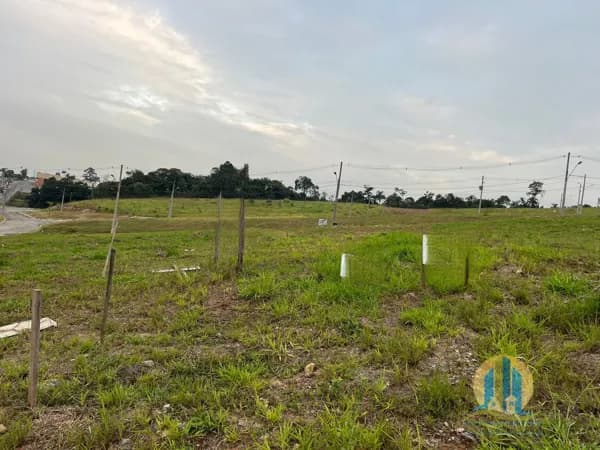 Terreno à Venda em Santana de Parnaíba/ SP