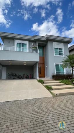 Casa em Santana de Parnaíba - Tamboré