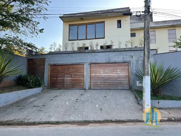 Casa à venda no Itaim Mirim em Santana de Parnaíba