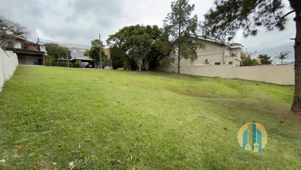 Lote/Terreno em Santana de Parnaíba - Alphaville