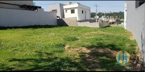 Terreno Imperdível à Venda no Condomínio Nova Jaguari!