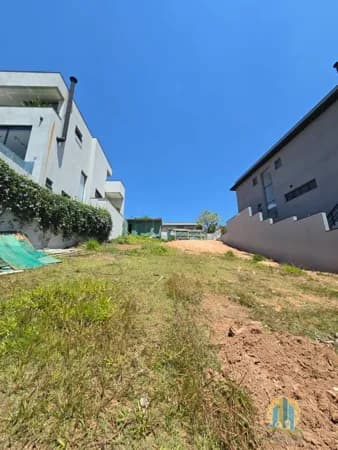 Lote/Terreno em Santana de Parnaíba - Alphaville