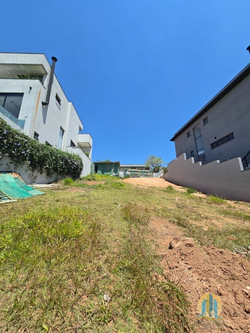 Lote/Terreno em Santana de Parnaíba - Alphaville