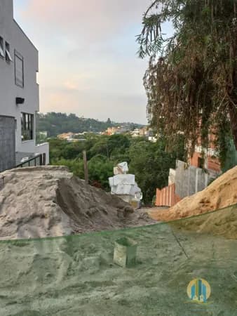 TERRENO À VENDA – CONDOMÍNIO NEW VILLE