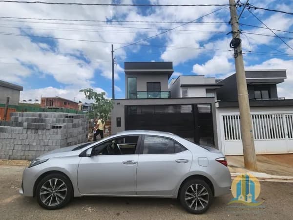 Casa à Venda – Condomínio Nova Jaguari