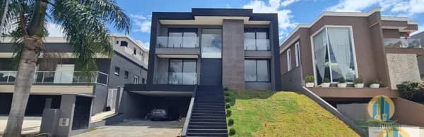 Casa Maravilhosa em Alphaville Burle Marx!