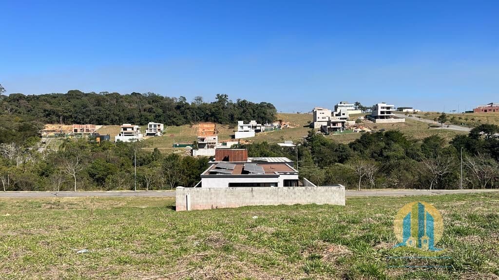 Terreno a venda no Condomínio Altavis
