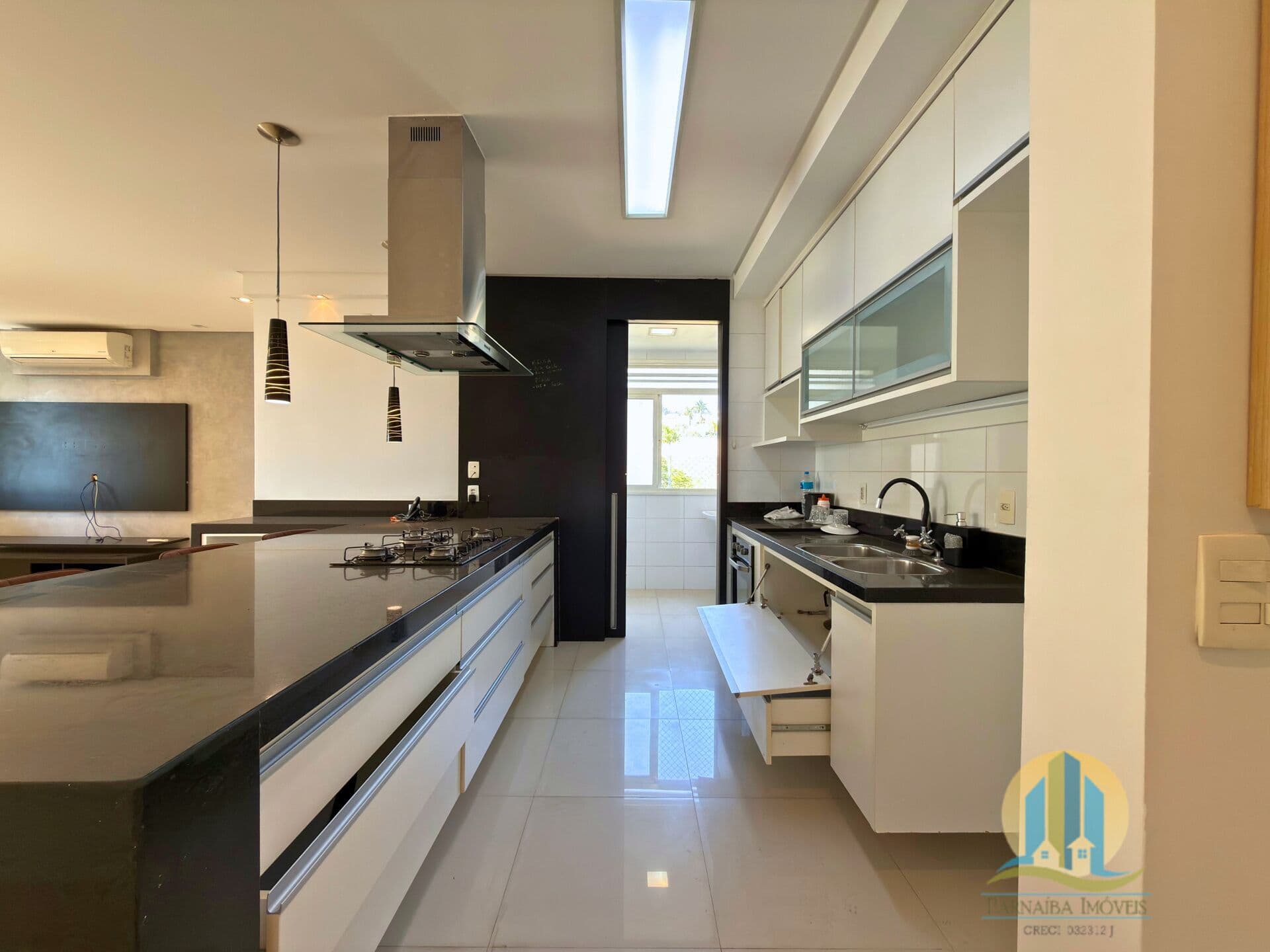 APARTAMENTO LOFT À VENDA – JARDINS DE TAMBORÉ