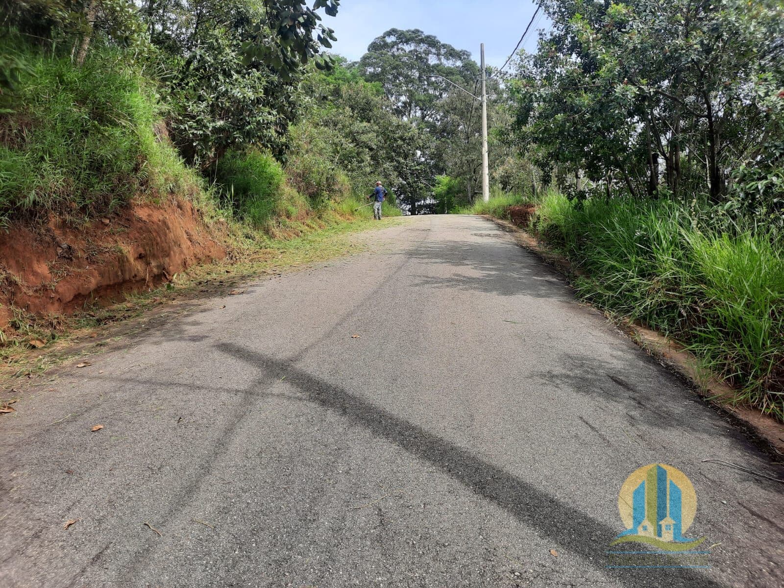 TERRENO À VENDA