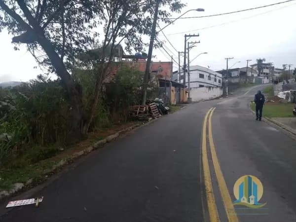 Terreno á Venda em Barueri / SP
