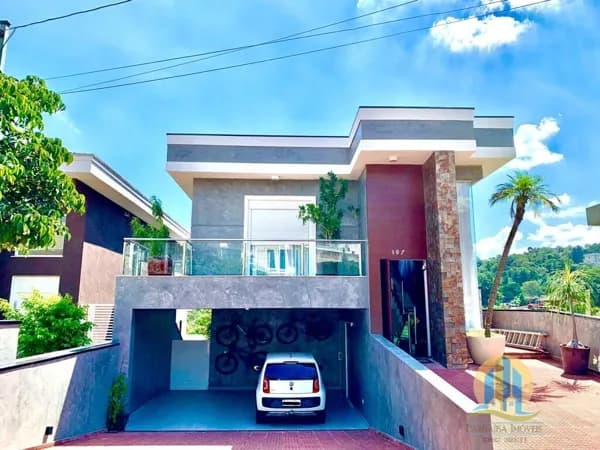 Casa Sobrado à Venda – Condomínio New Ville