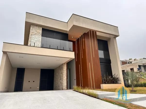 Casa Alto Padrão à Venda
